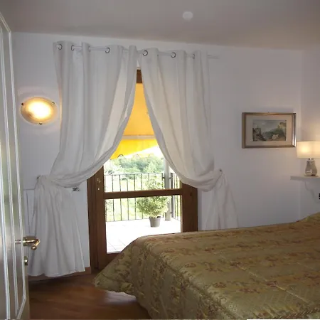 Semesterbostad Paradiso Polpenazze del Garda